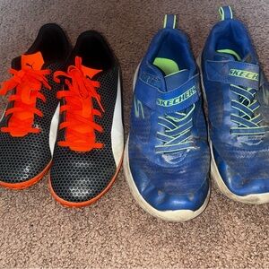 Boys size 5 Sneakers